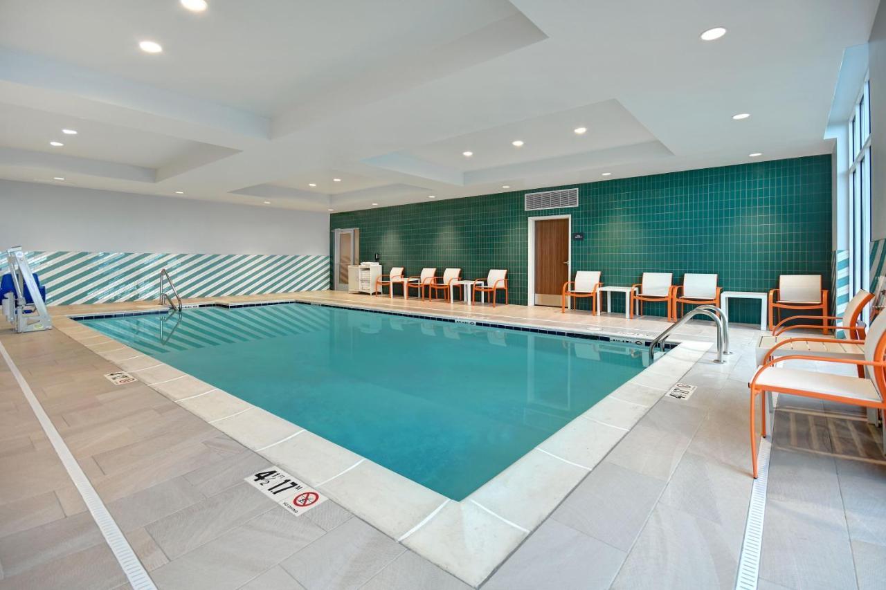 Holiday Inn - Erie By Ihg Dış mekan fotoğraf